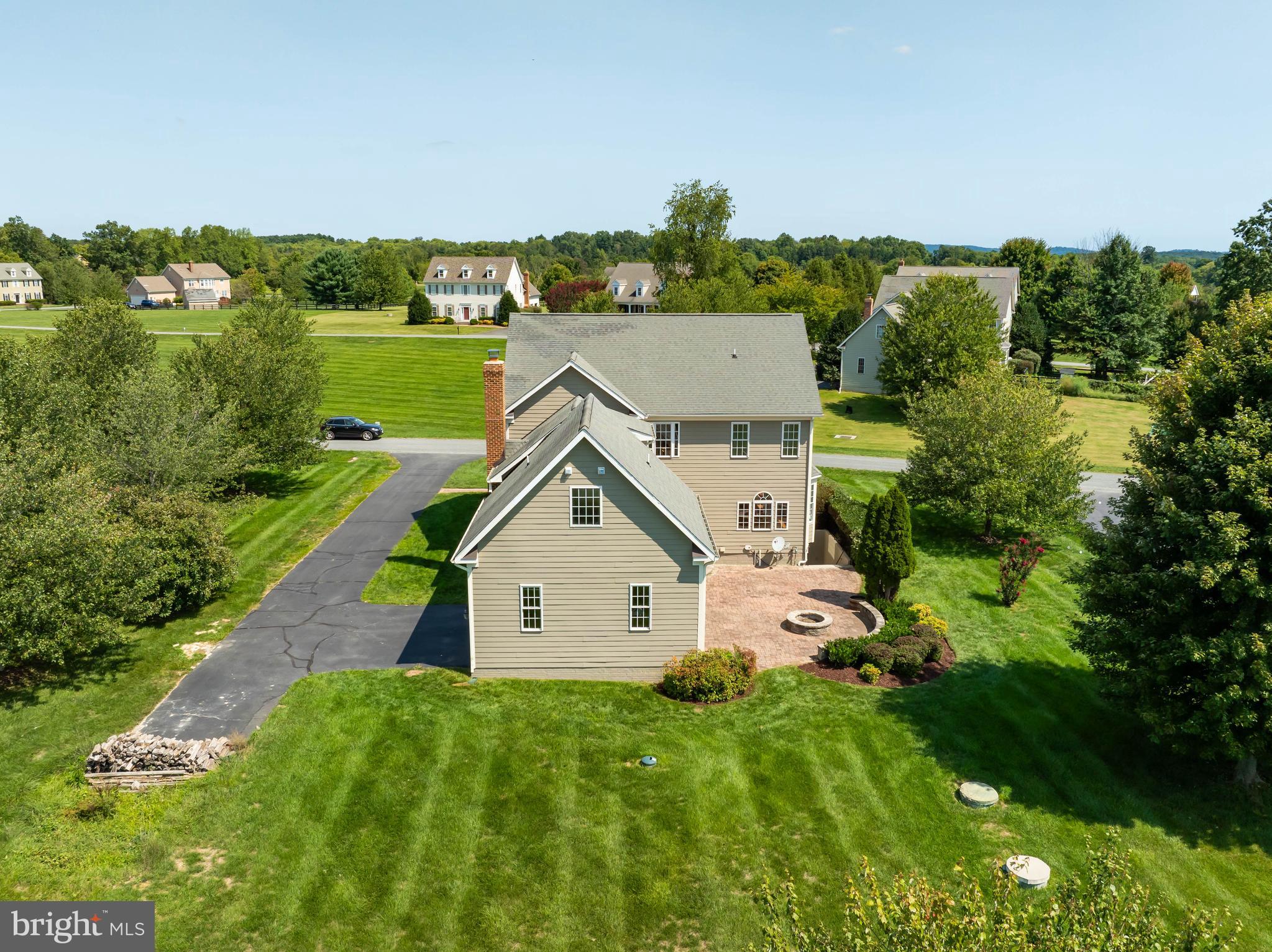 13187 Forest Green Ln