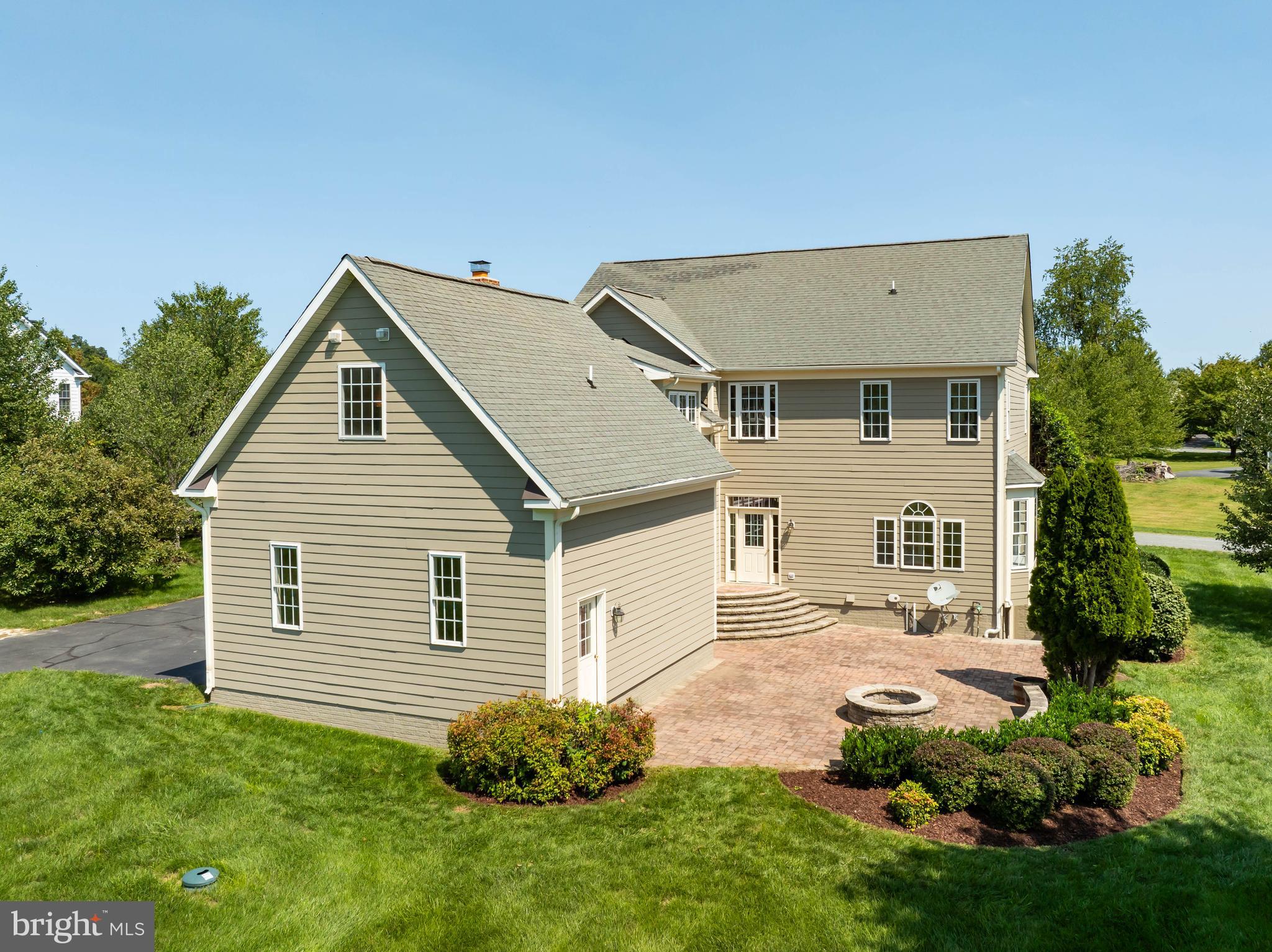 13187 Forest Green Ln
