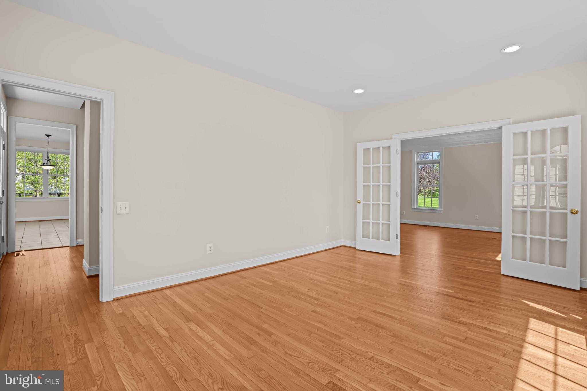 13187 Forest Green Ln