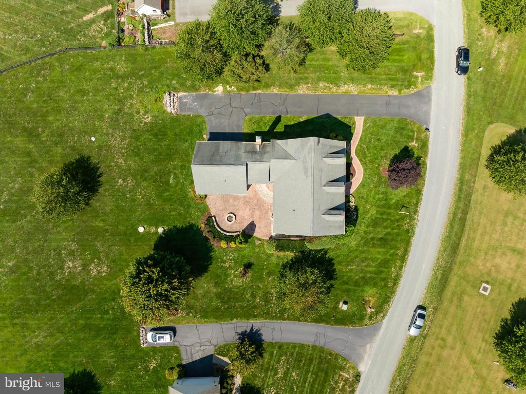13187 Forest Green Ln