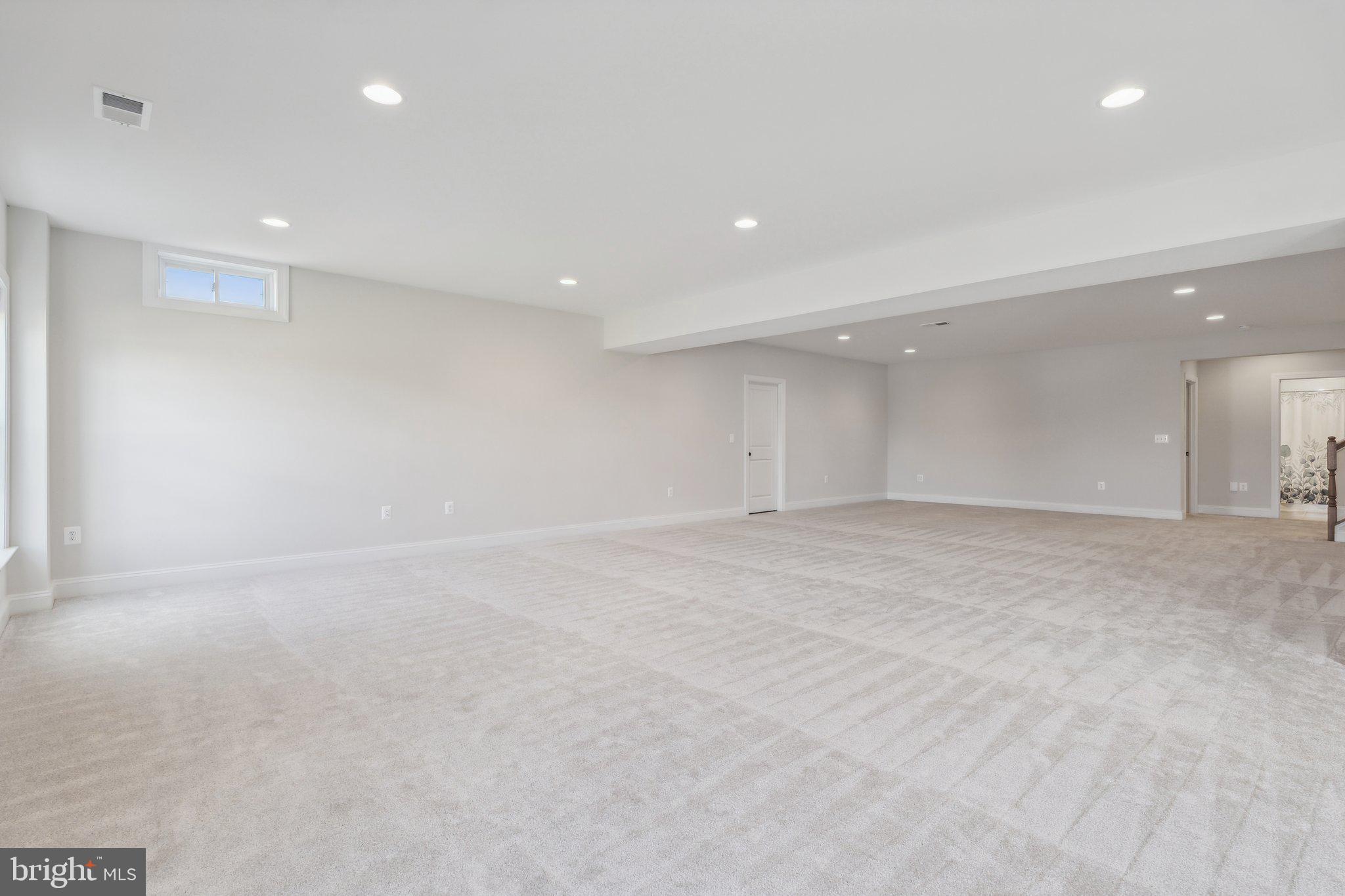 17691 Lakefield Rd