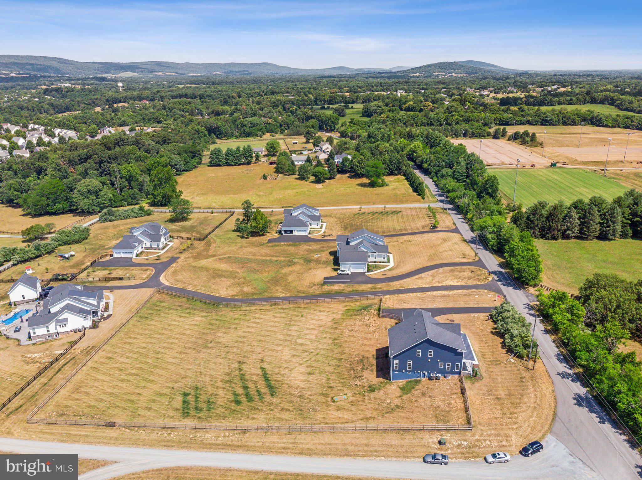 17691 Lakefield Rd