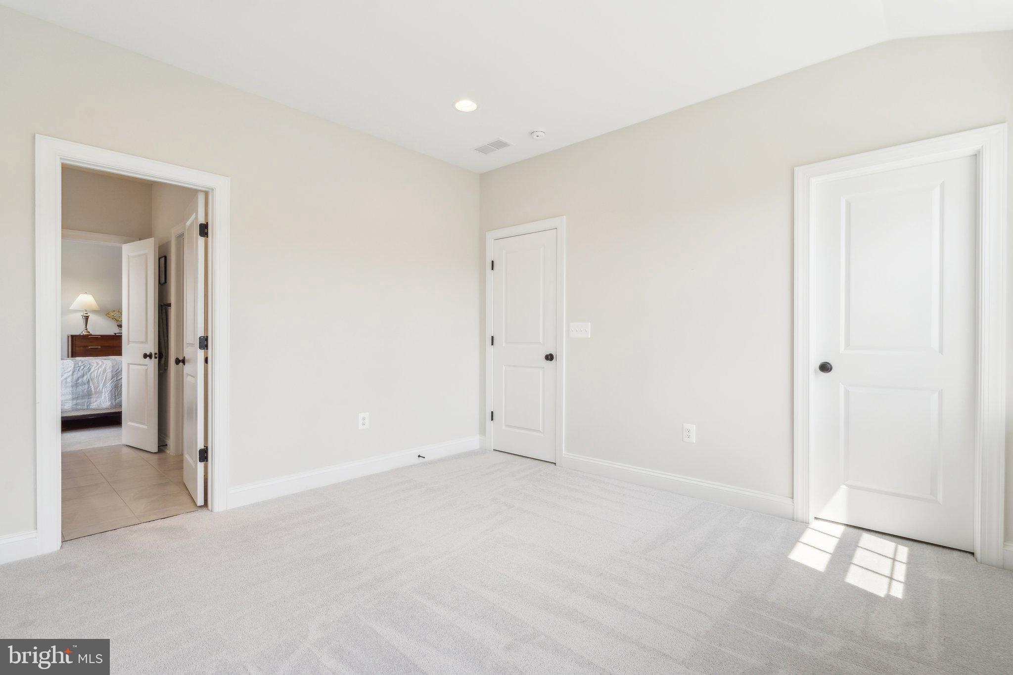 17691 Lakefield Rd