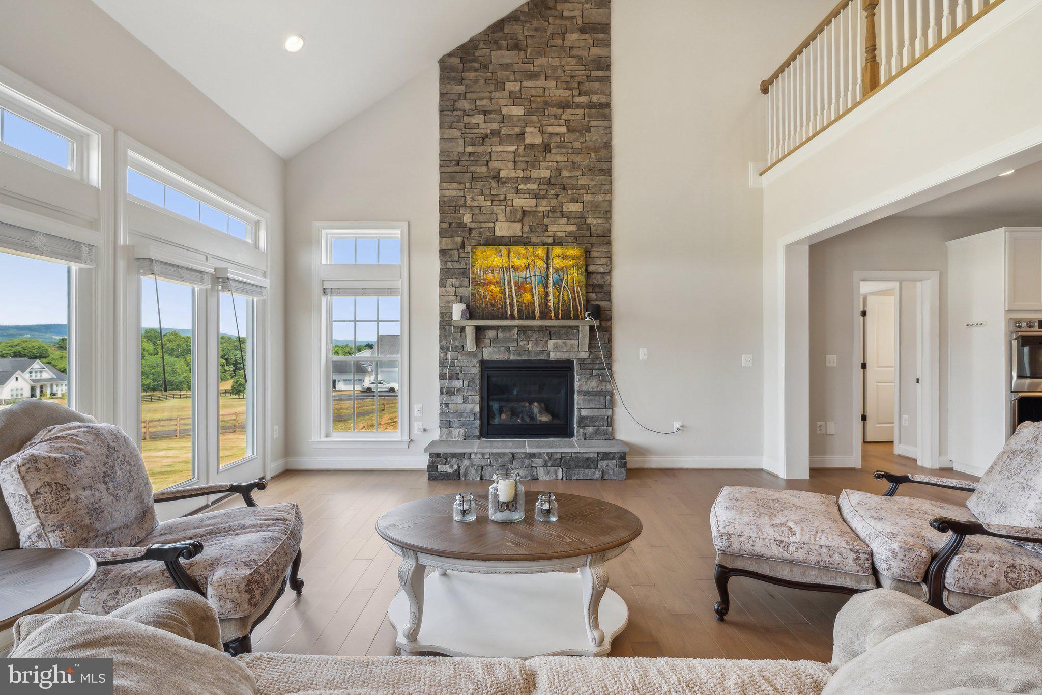 17691 Lakefield Rd