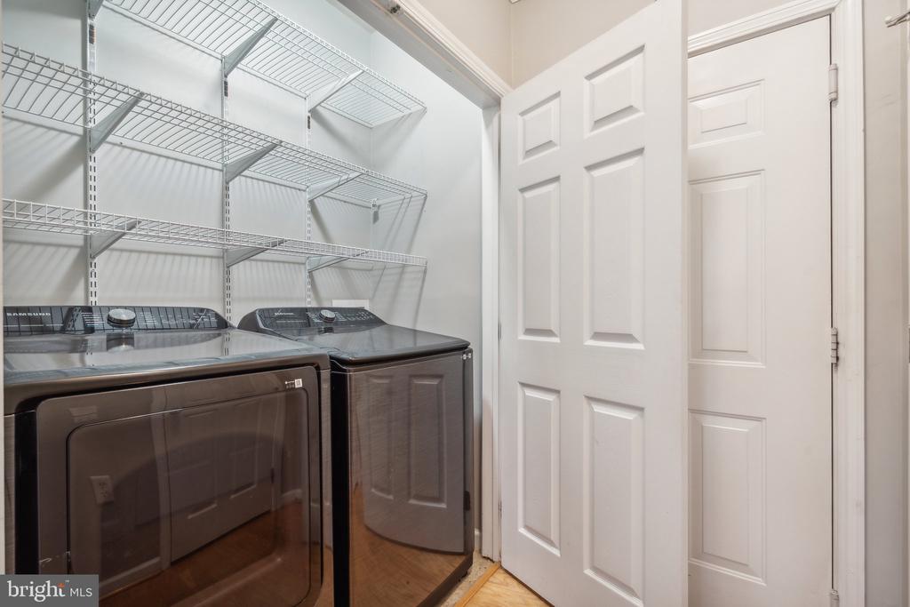 504 Sunset View Ter SE #103