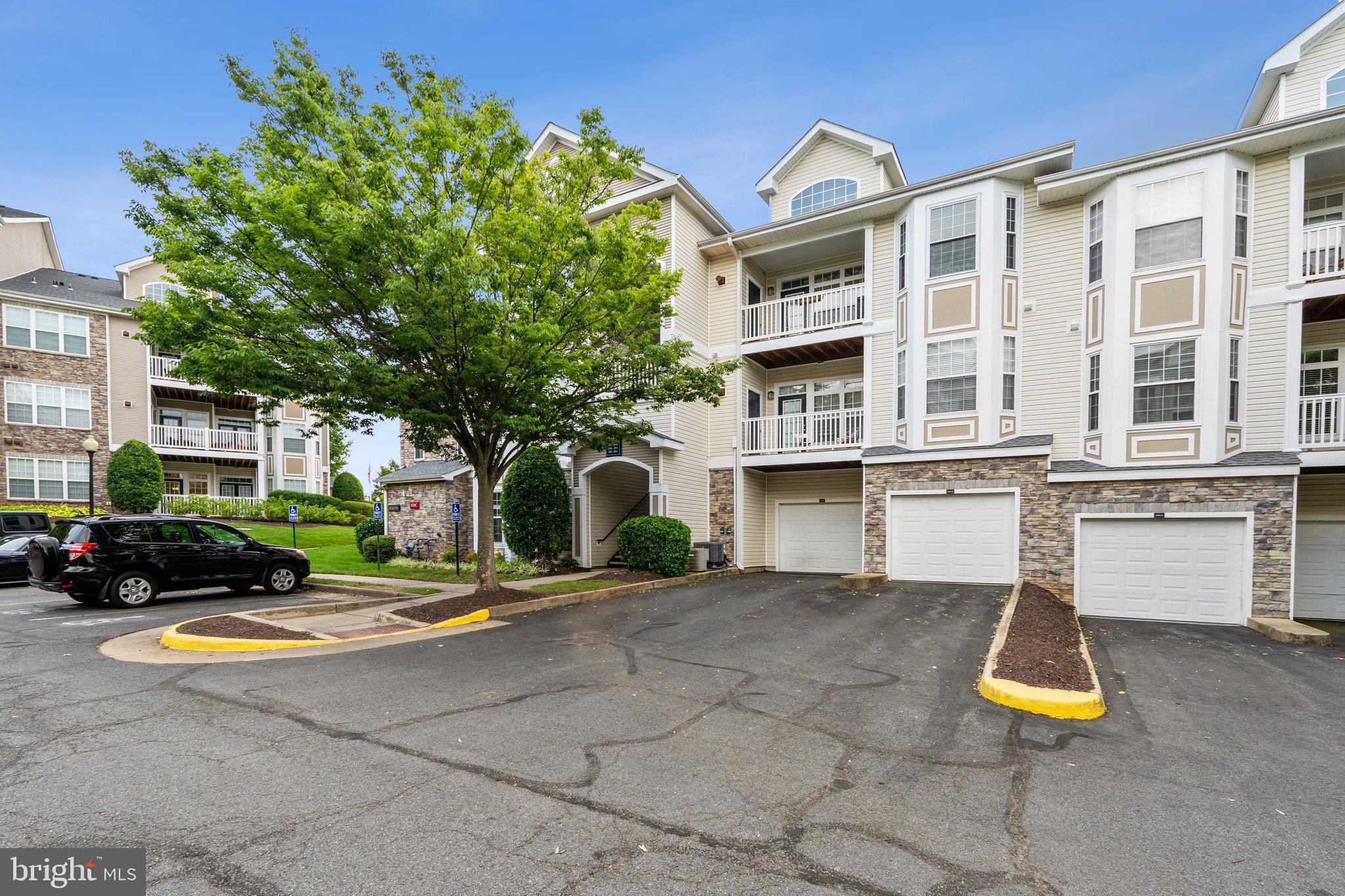 504 Sunset View Ter SE #103