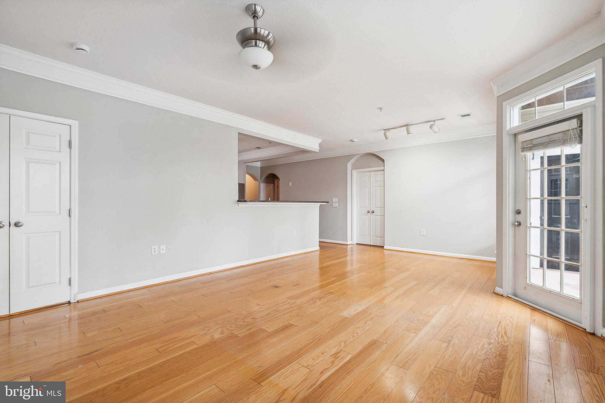 504 Sunset View Ter SE #103