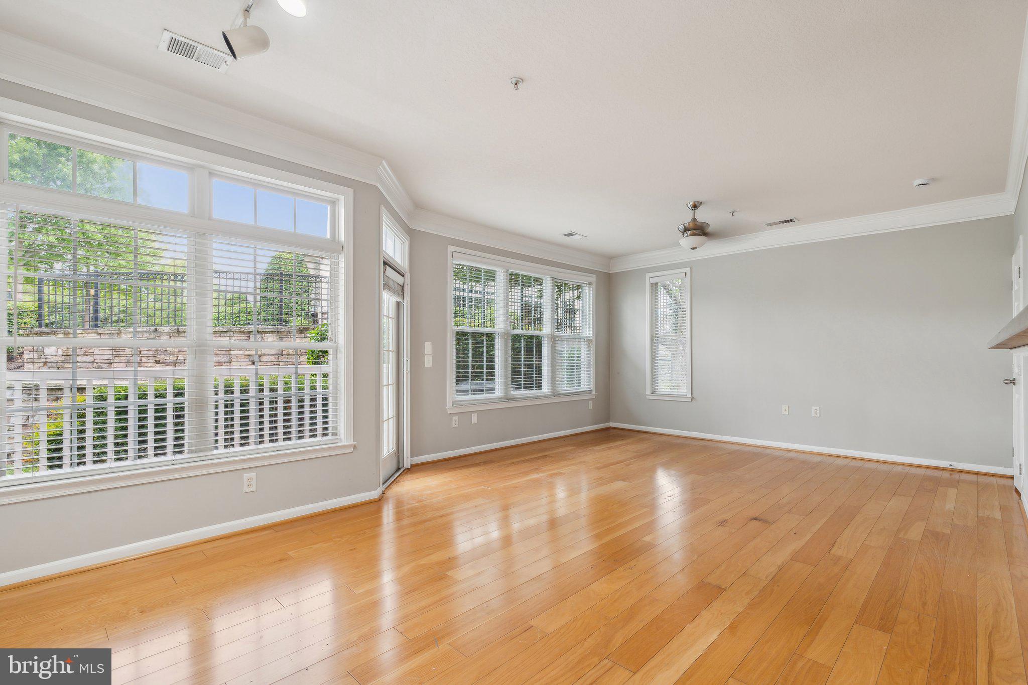 504 Sunset View Ter SE #103