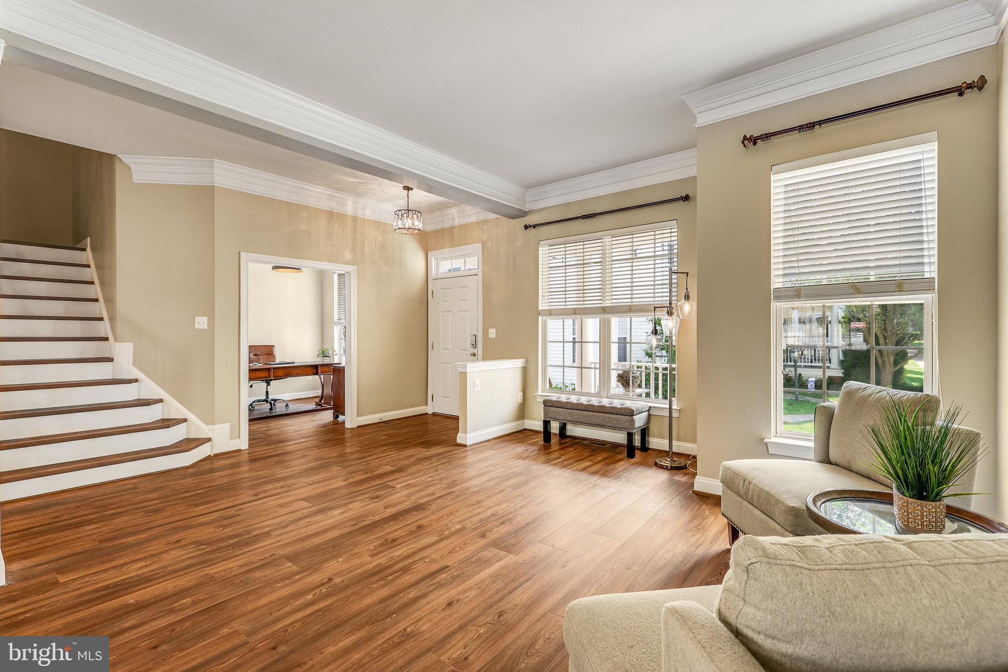527 Gentlewood Sq