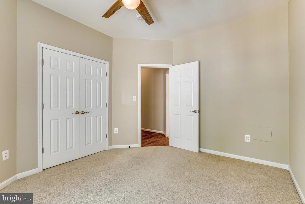 527 Gentlewood Sq