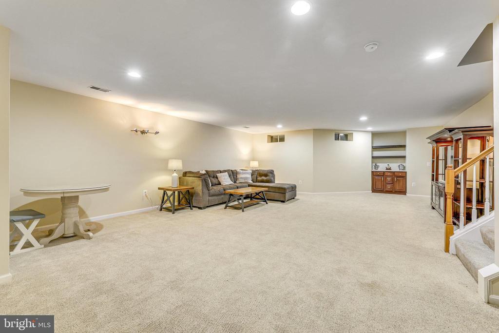 527 Gentlewood Sq