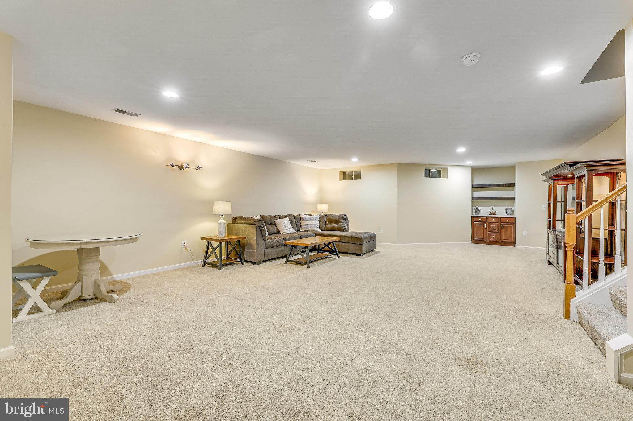 527 Gentlewood Sq