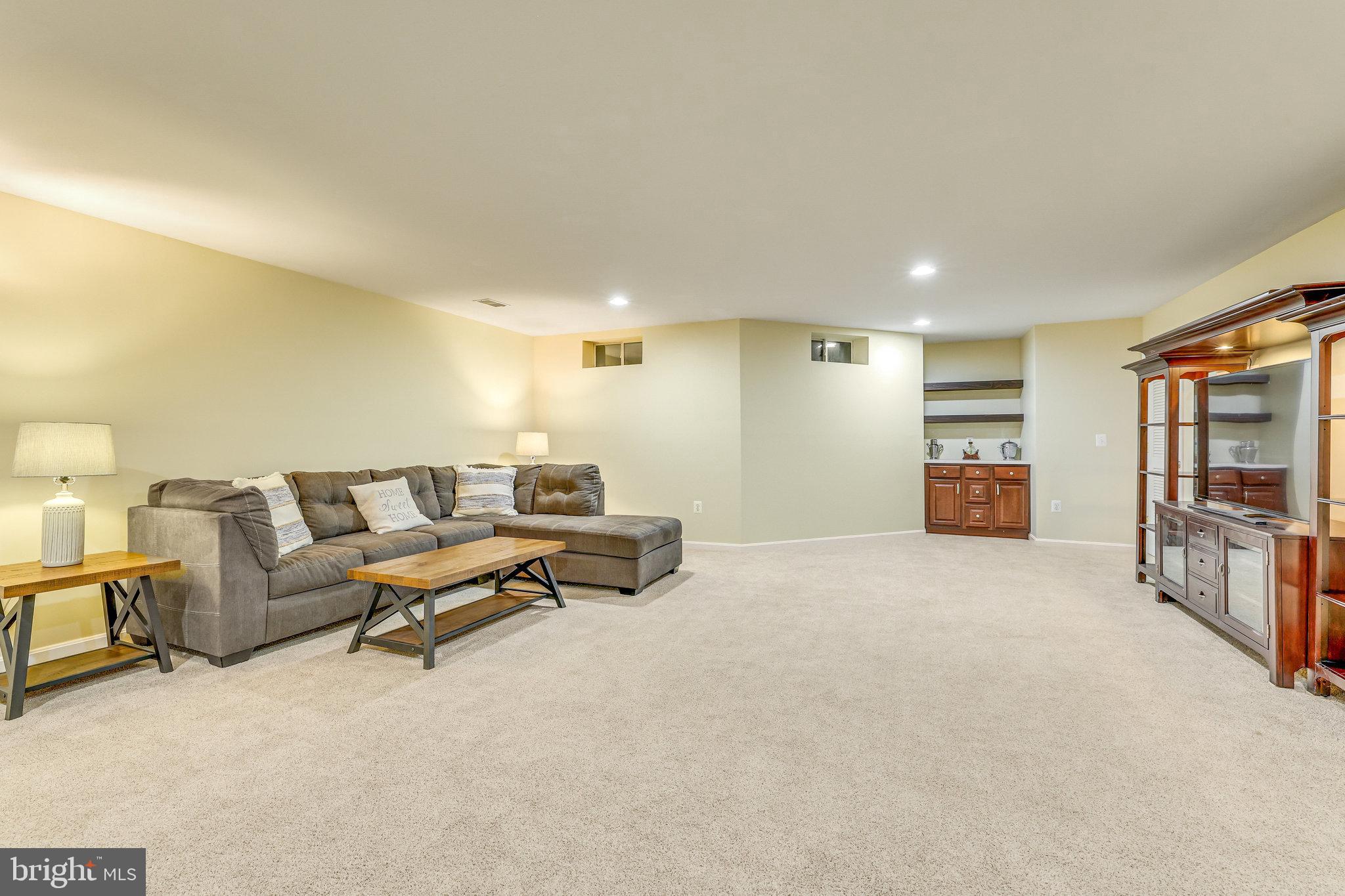 527 Gentlewood Sq