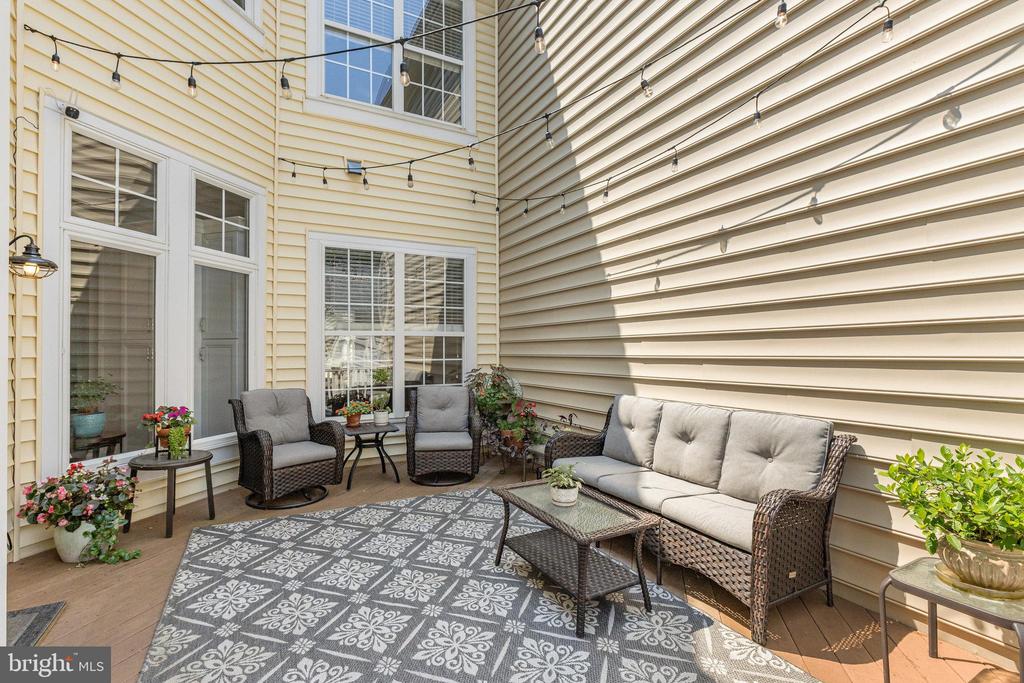 527 Gentlewood Sq