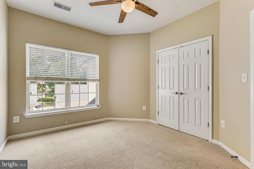 527 Gentlewood Sq