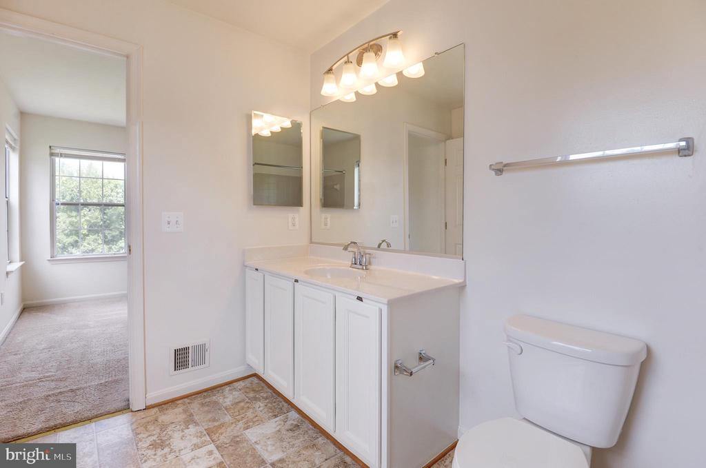 413 McDaniel Dr