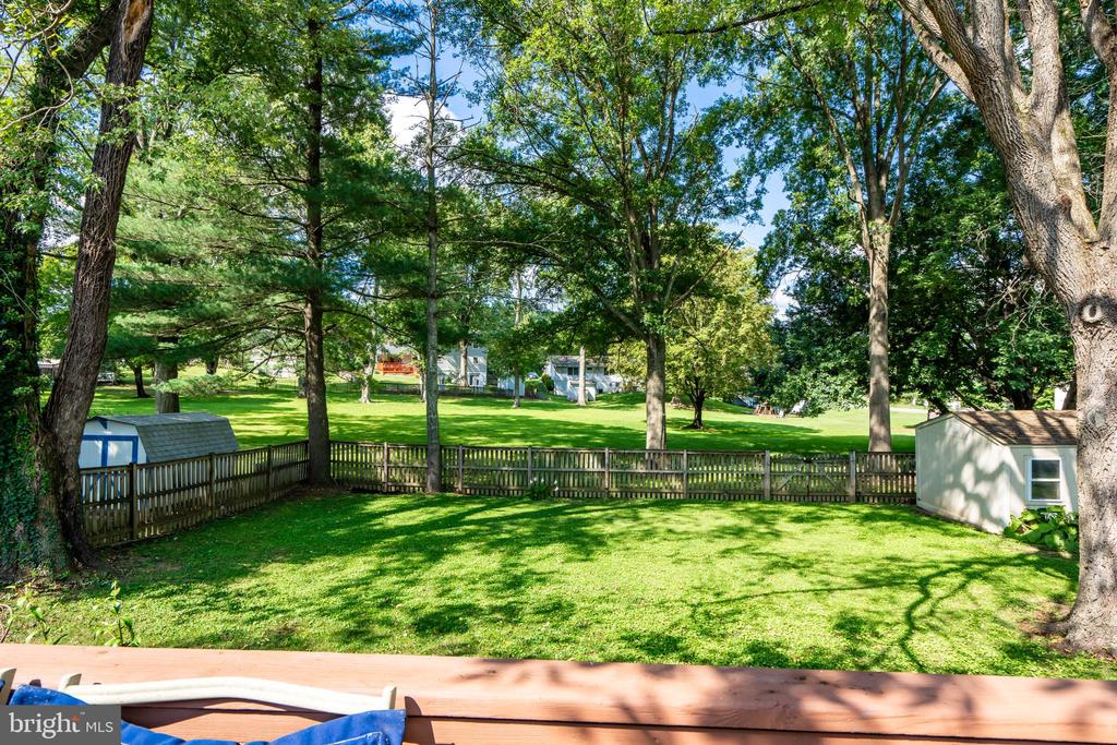 111 Orchard Cir