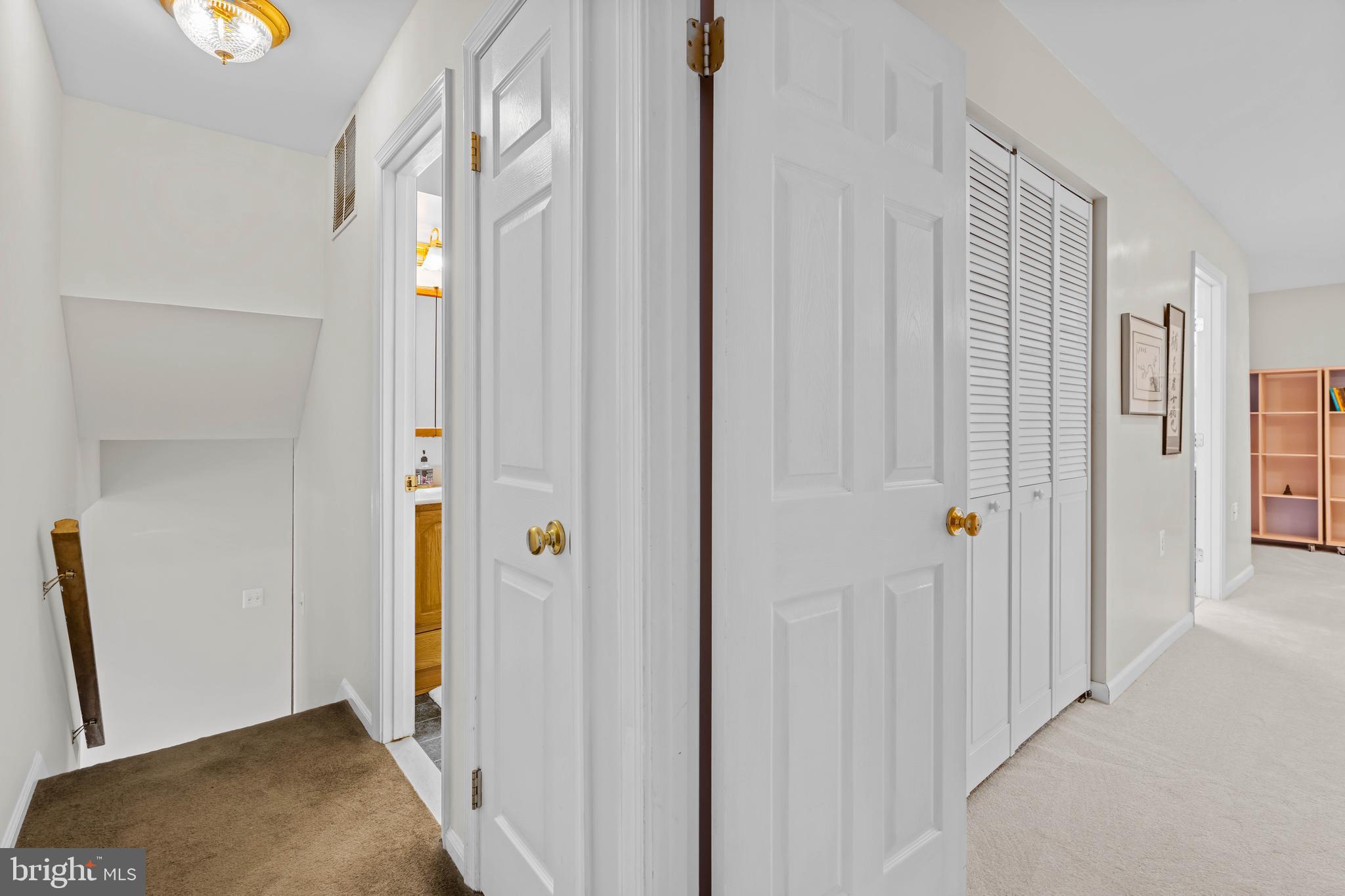 111 Orchard Cir