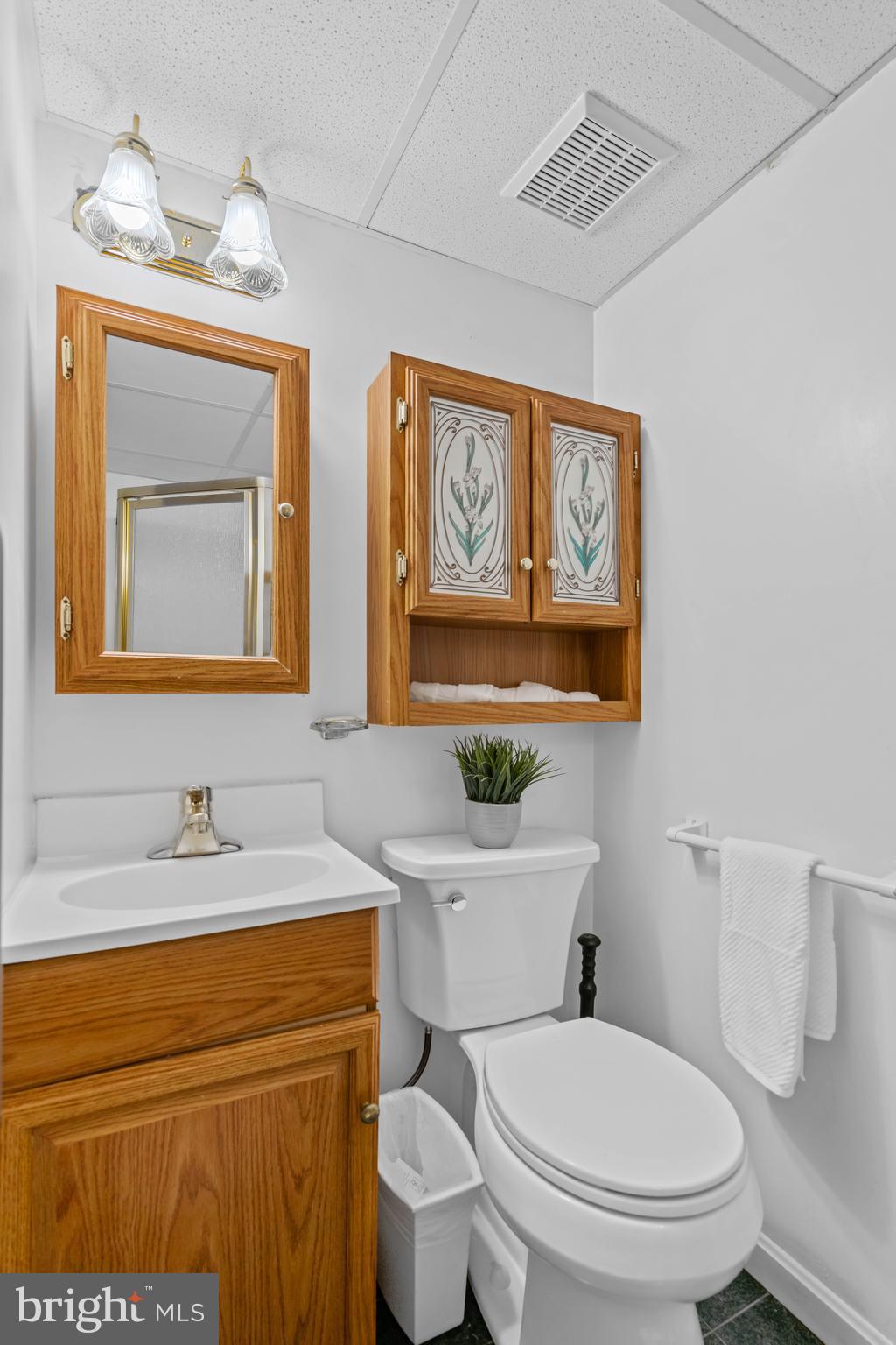 111 Orchard Cir