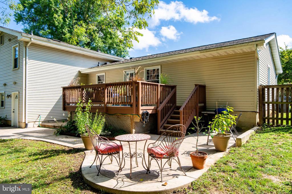 111 Orchard Cir