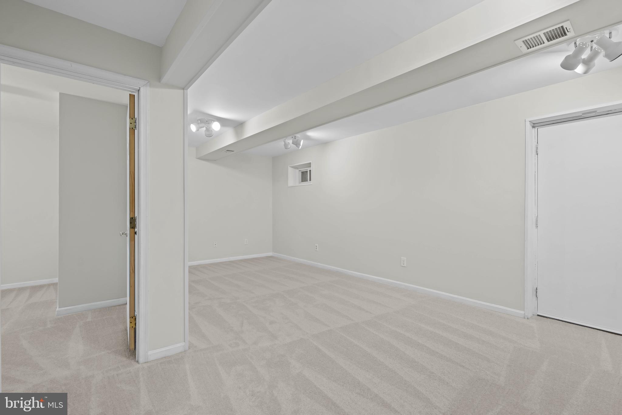 111 Orchard Cir