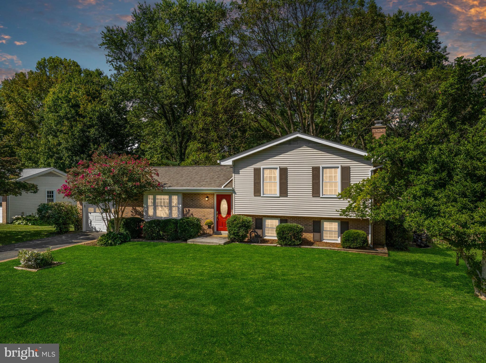111 Orchard Cir