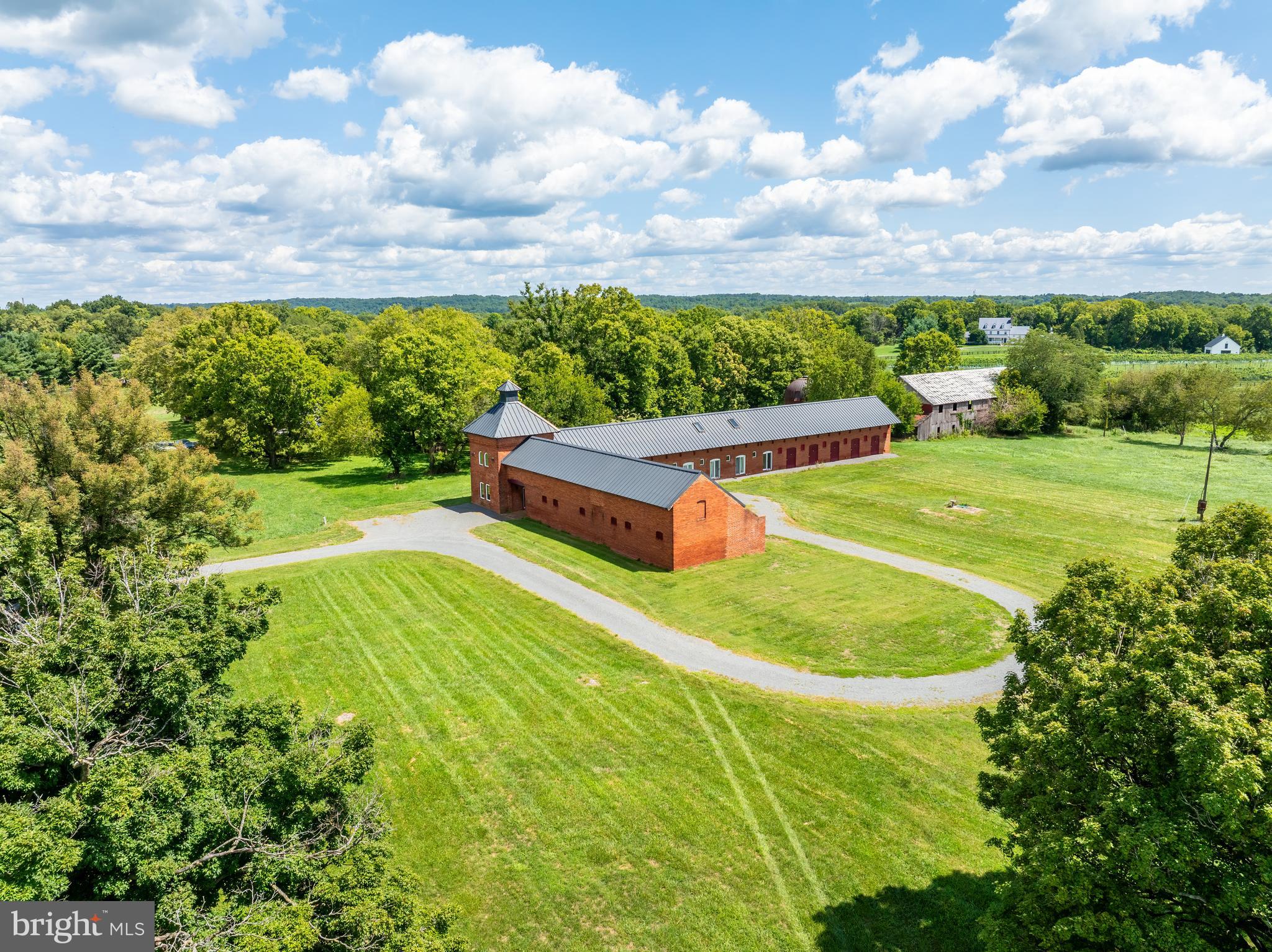 16930 Twin Maple Ln
