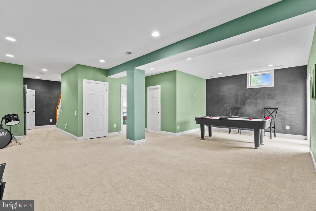13195 Forest Green Ln