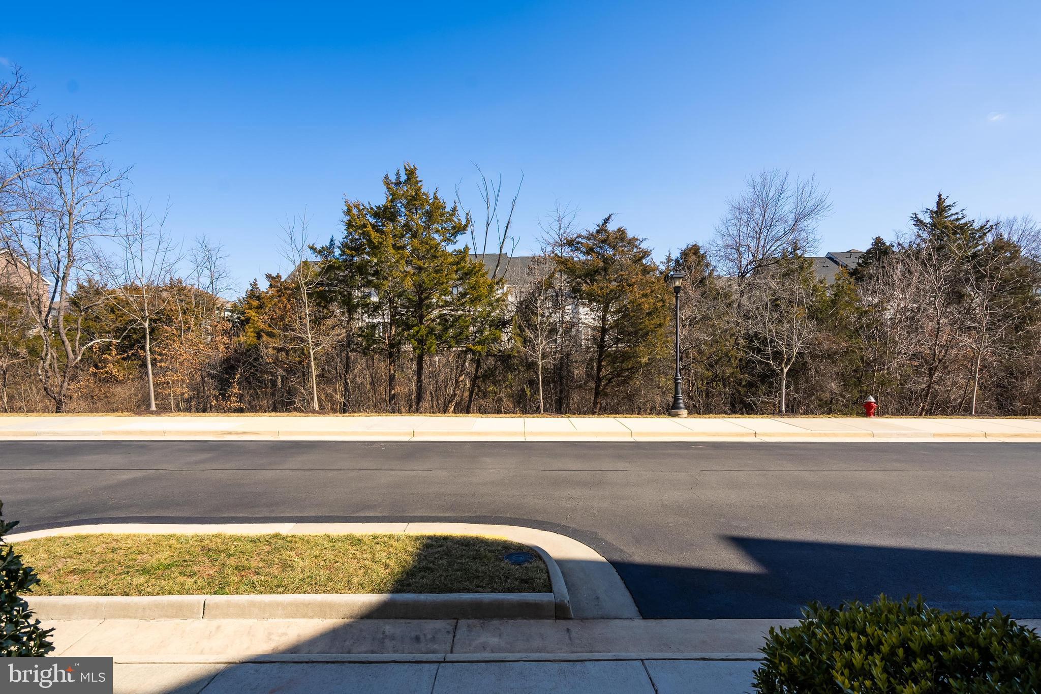 22501 Norwalk Sq