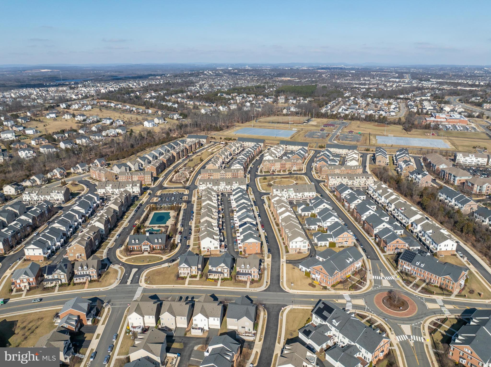 22501 Norwalk Sq