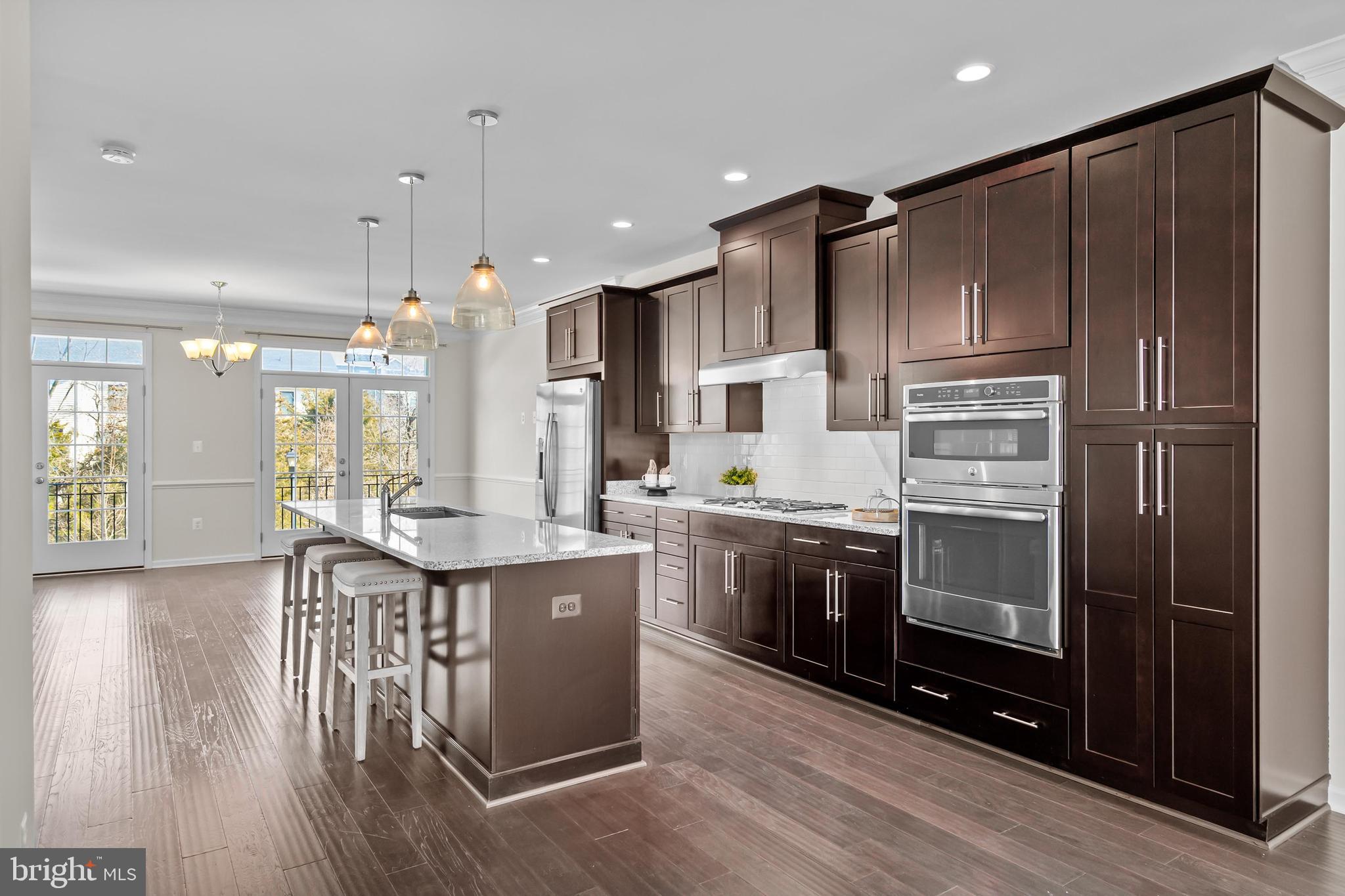 22501 Norwalk Sq