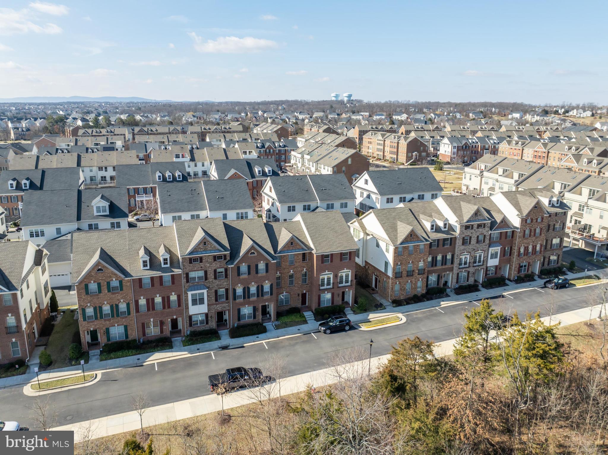 22501 Norwalk Sq