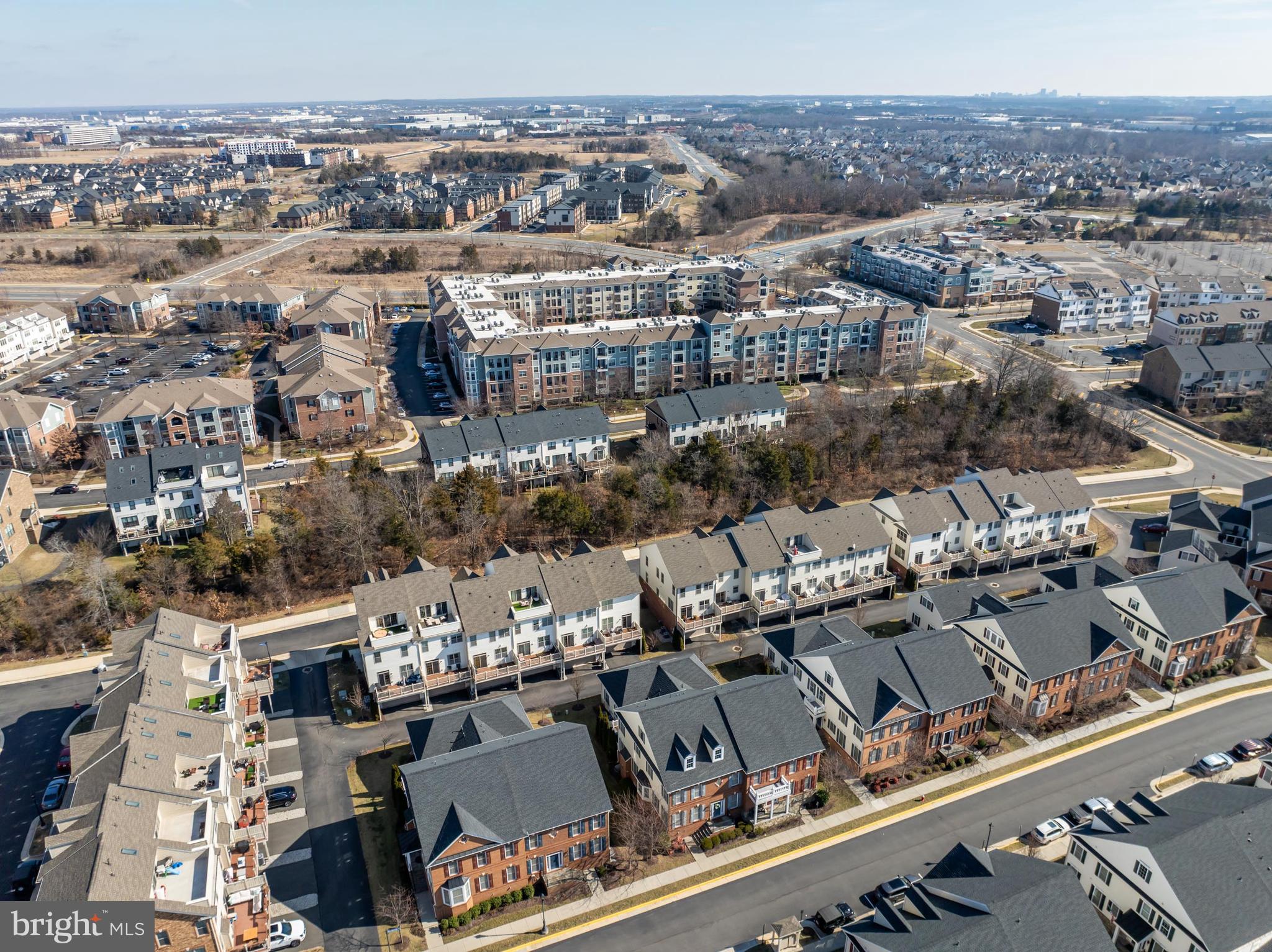 22501 Norwalk Sq