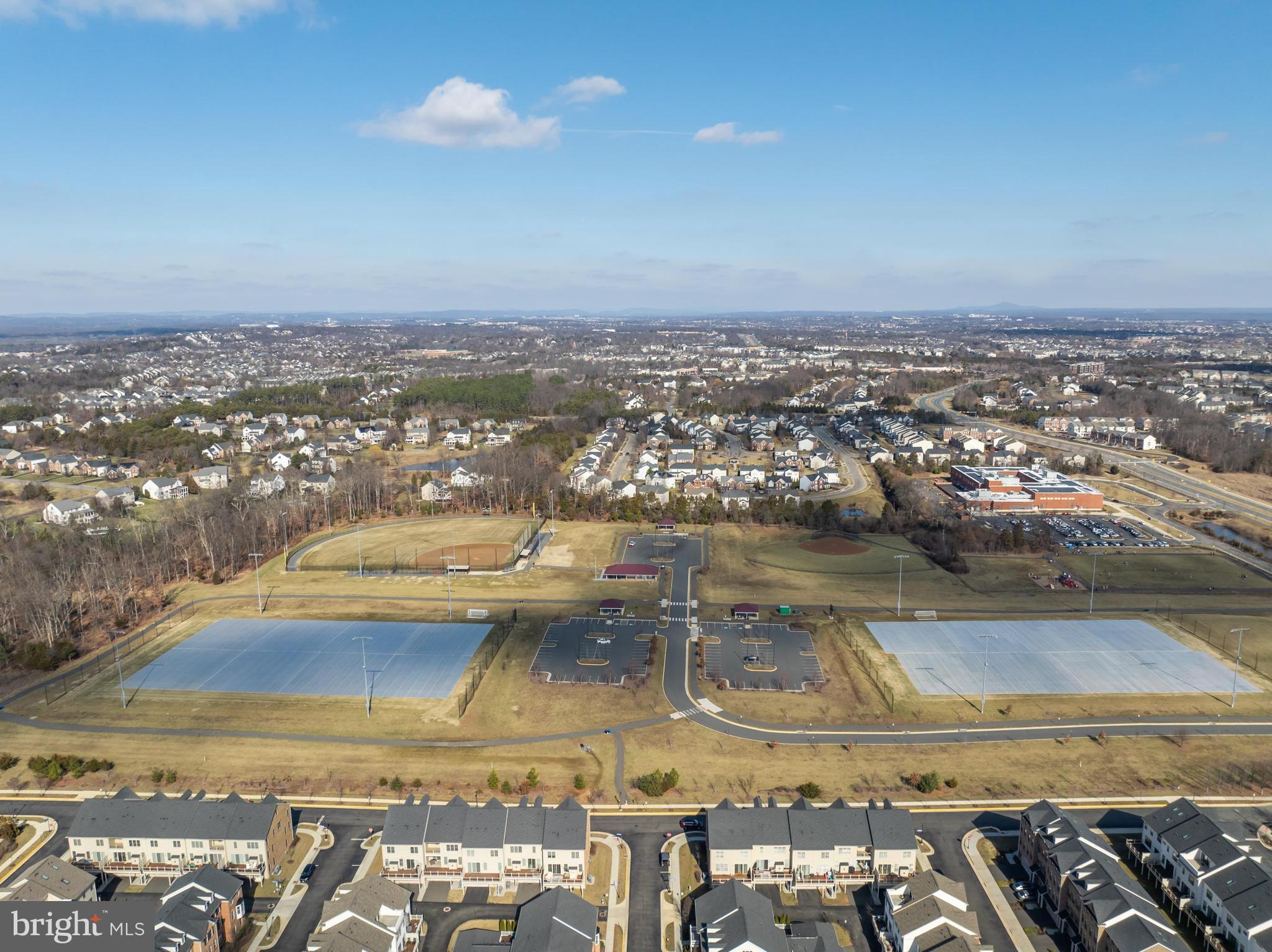 22501 Norwalk Sq