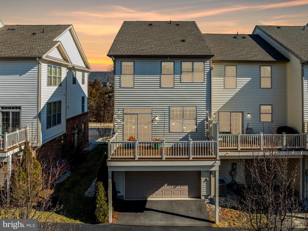 22501 Norwalk Sq