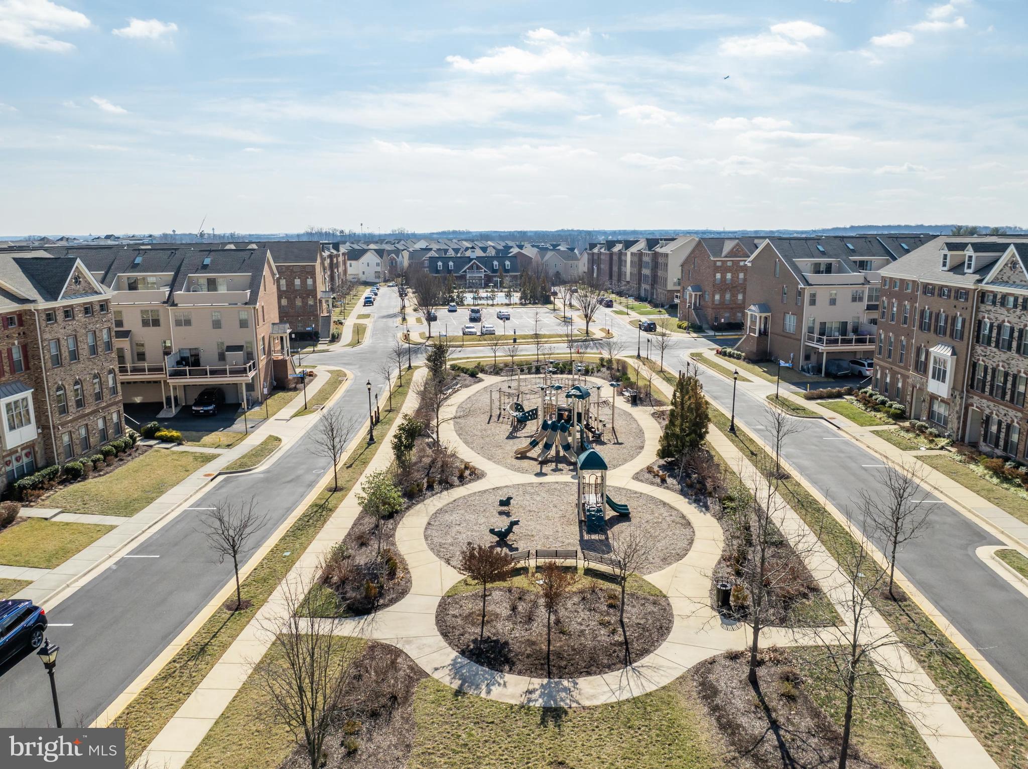 22501 Norwalk Sq