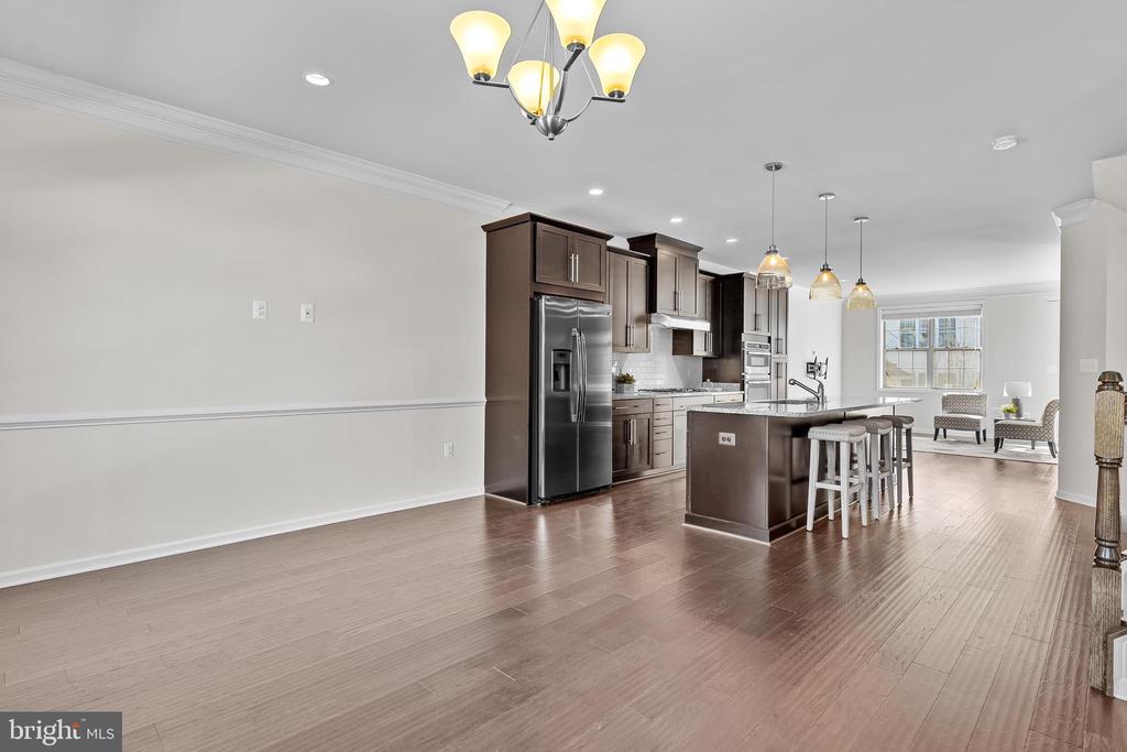 22501 Norwalk Sq