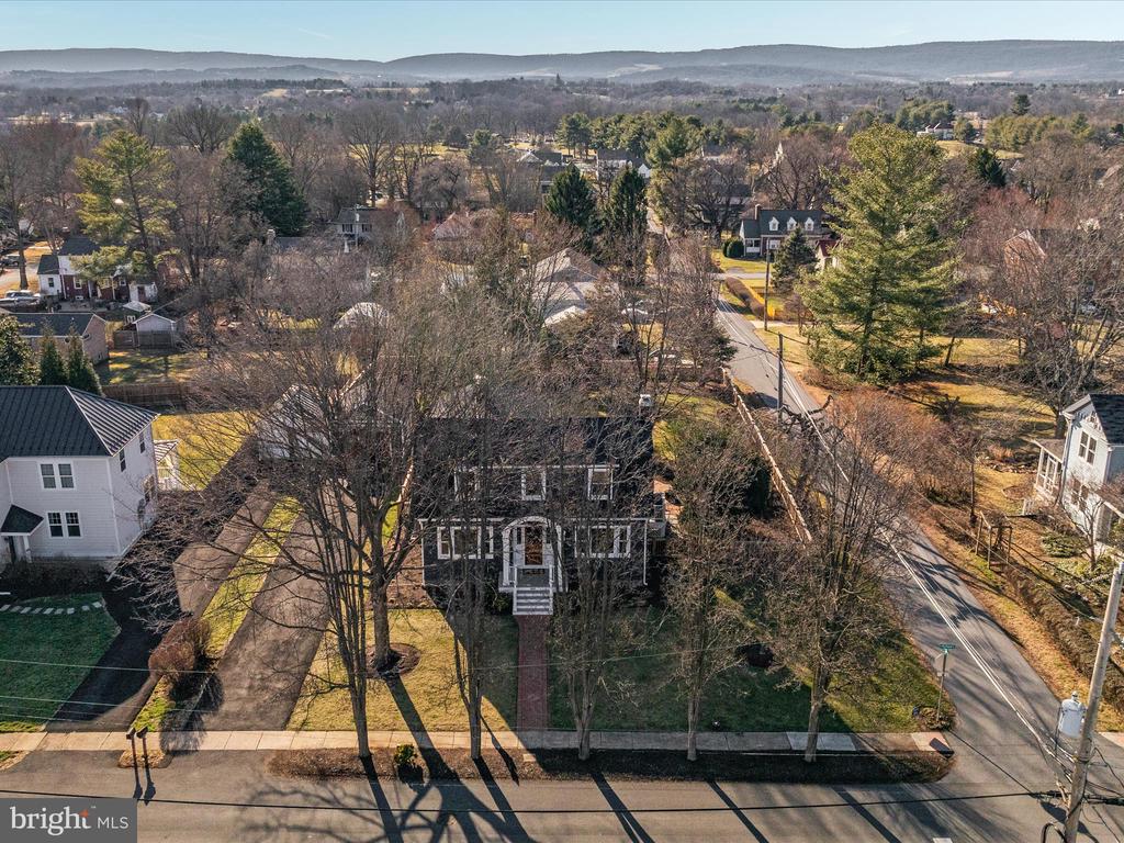201 S Orchard Dr