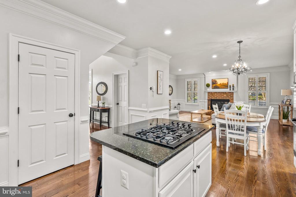 13222 Greenstaff Ln