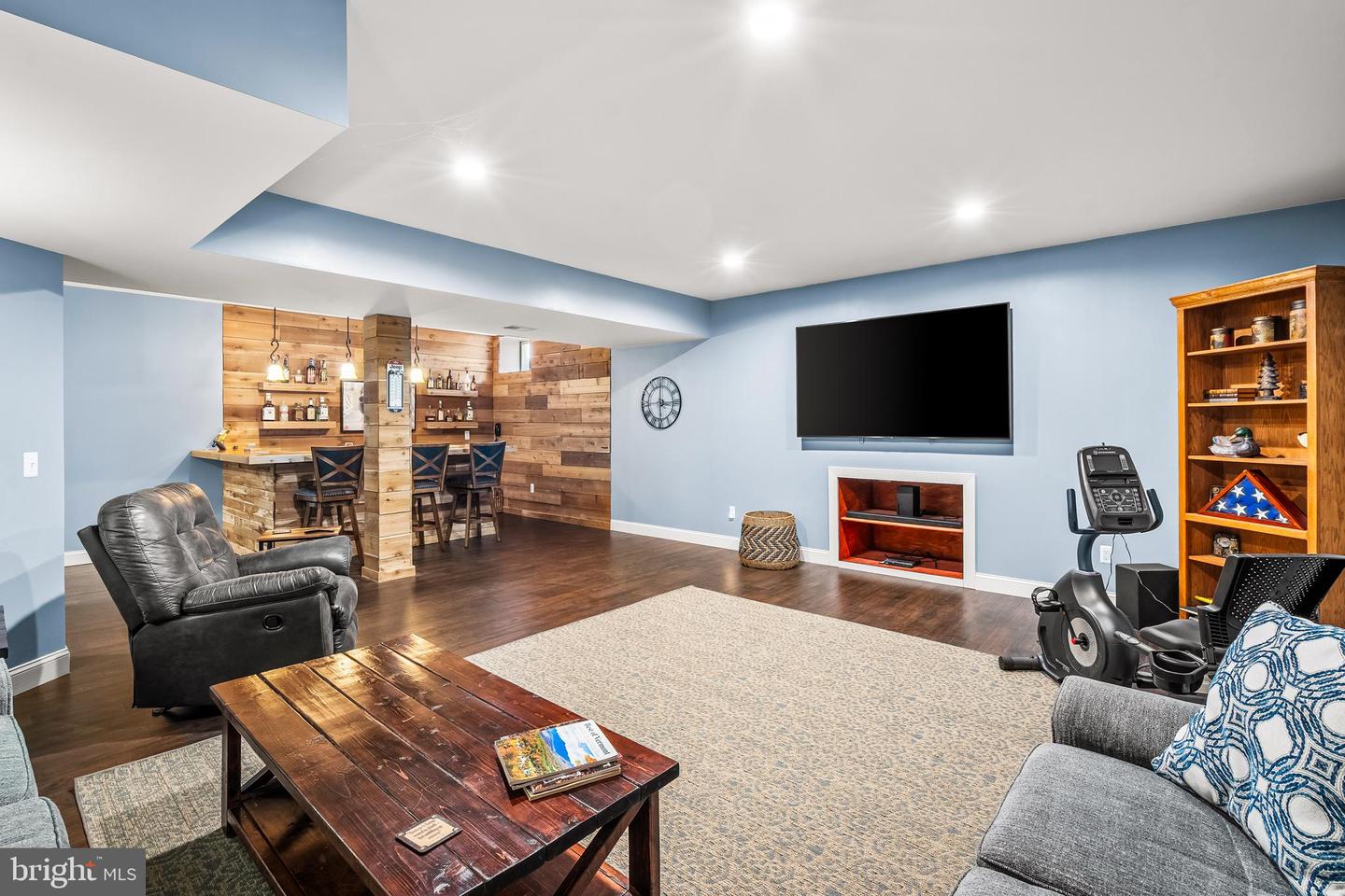 13222 Greenstaff Ln