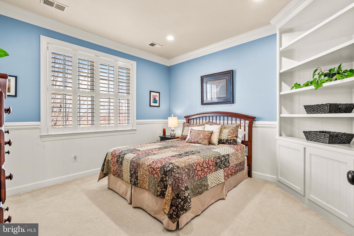13222 Greenstaff Ln