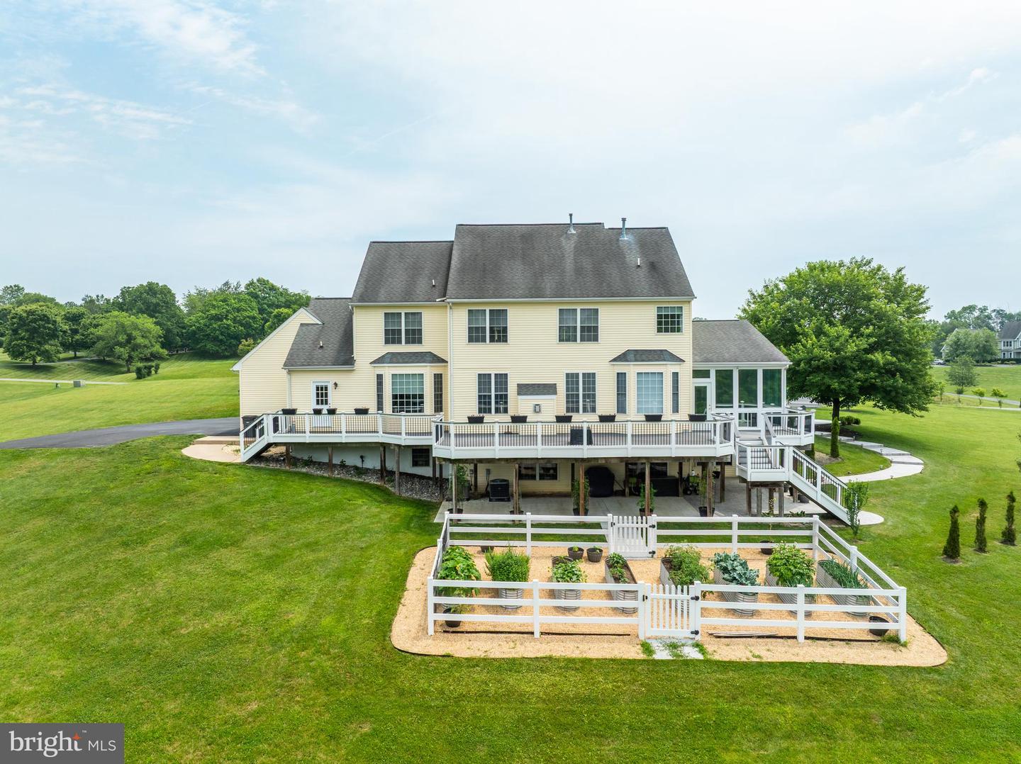 38172 Stone Eden Dr
