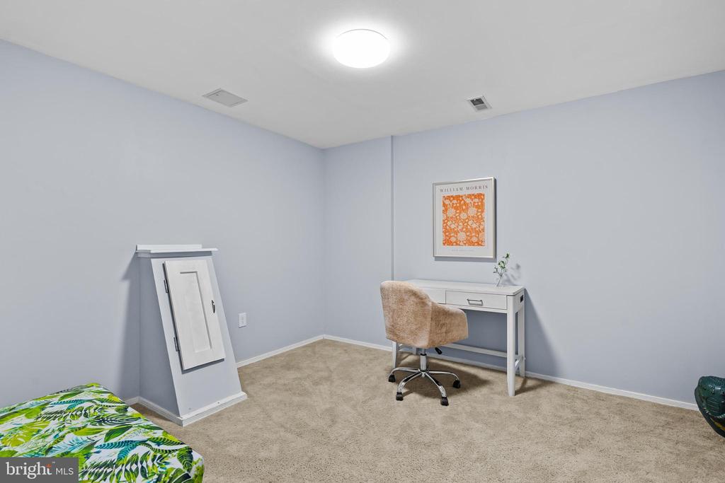 23 Alden Ct