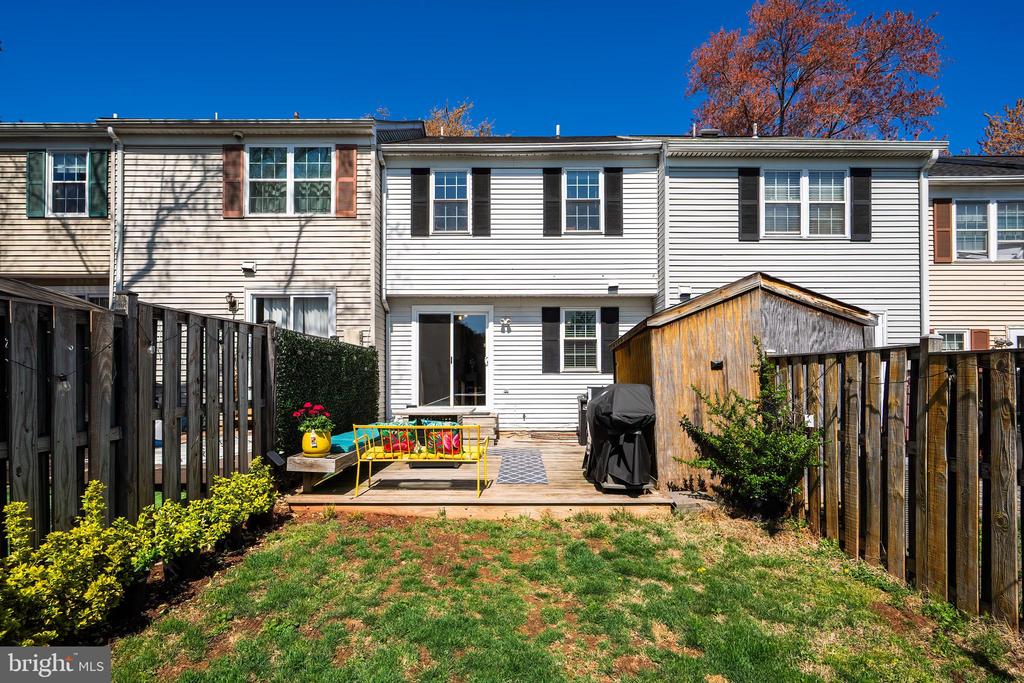 23 Alden Ct