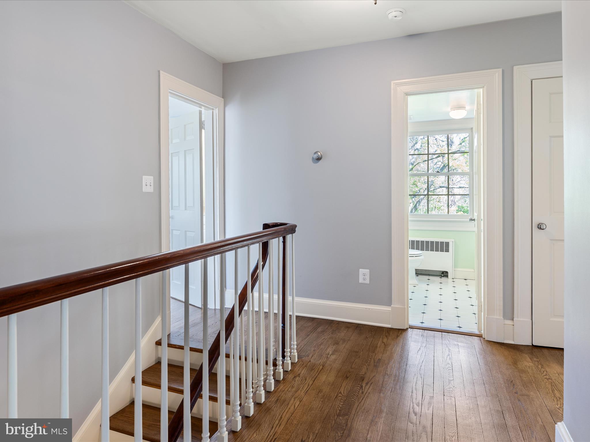 210 S 32nd St