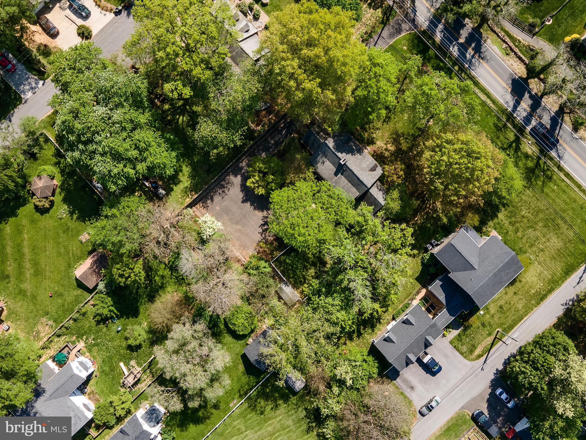 210 S 32nd St