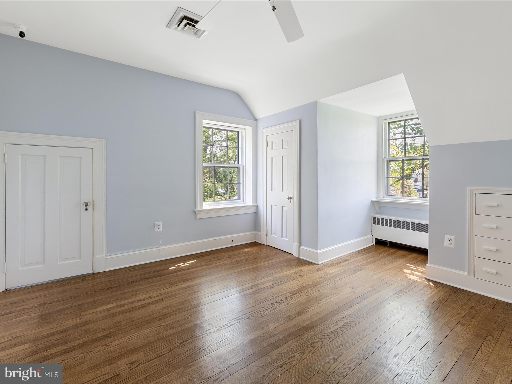 210 S 32nd St