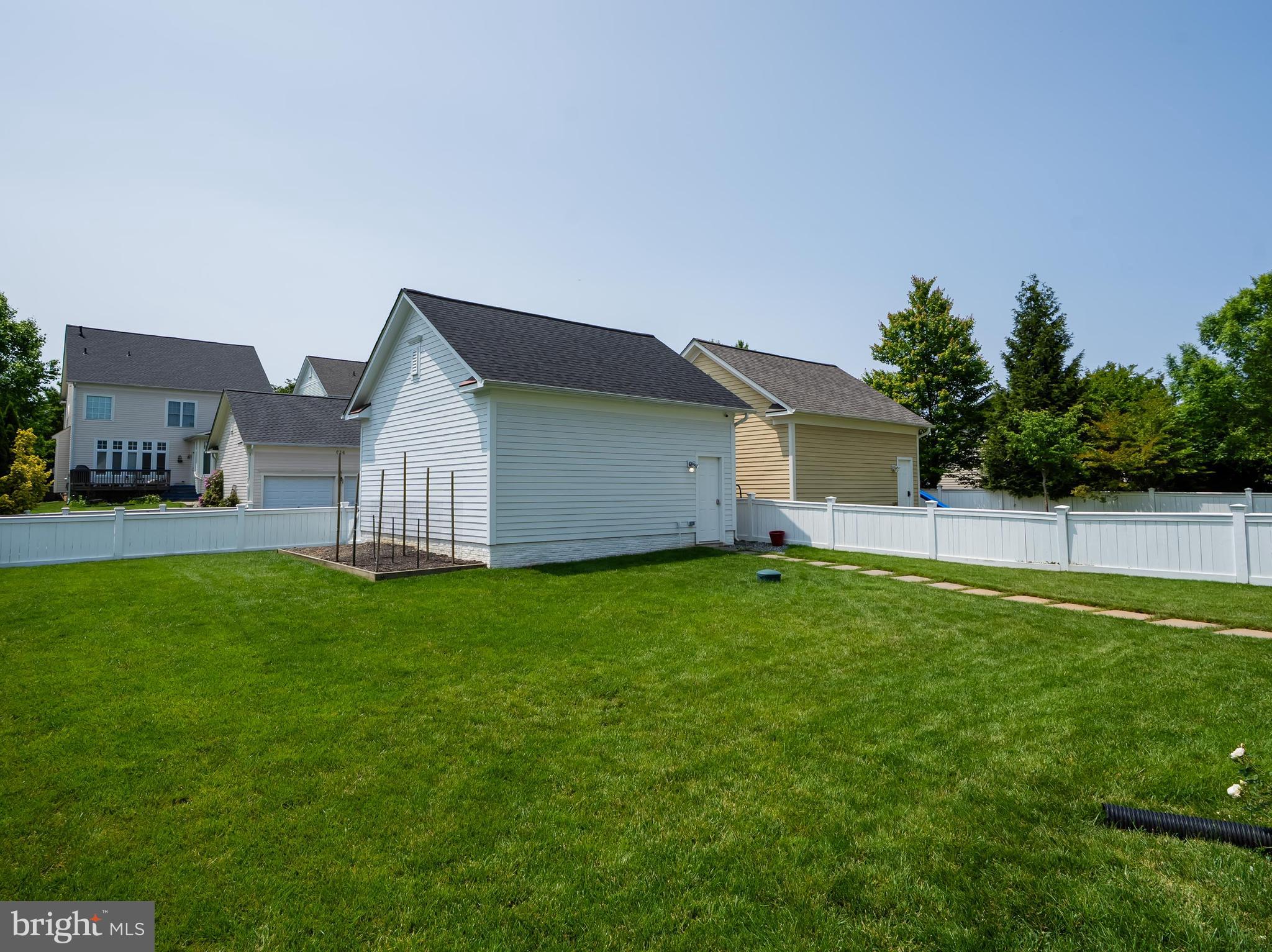 615 Kinvarra Pl