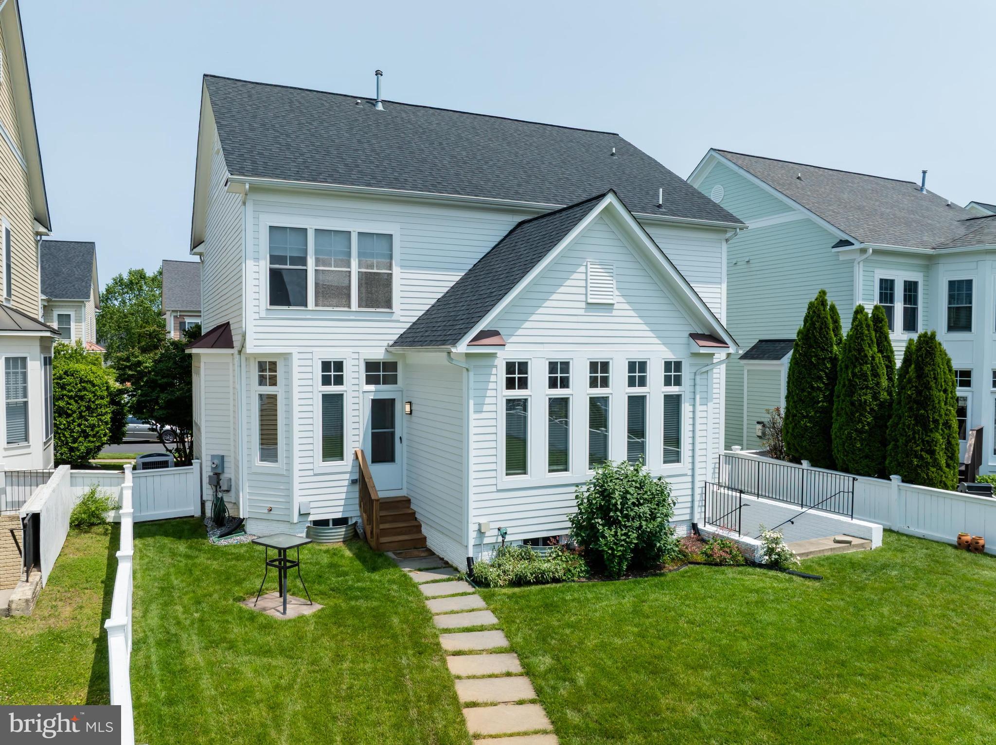 615 Kinvarra Pl