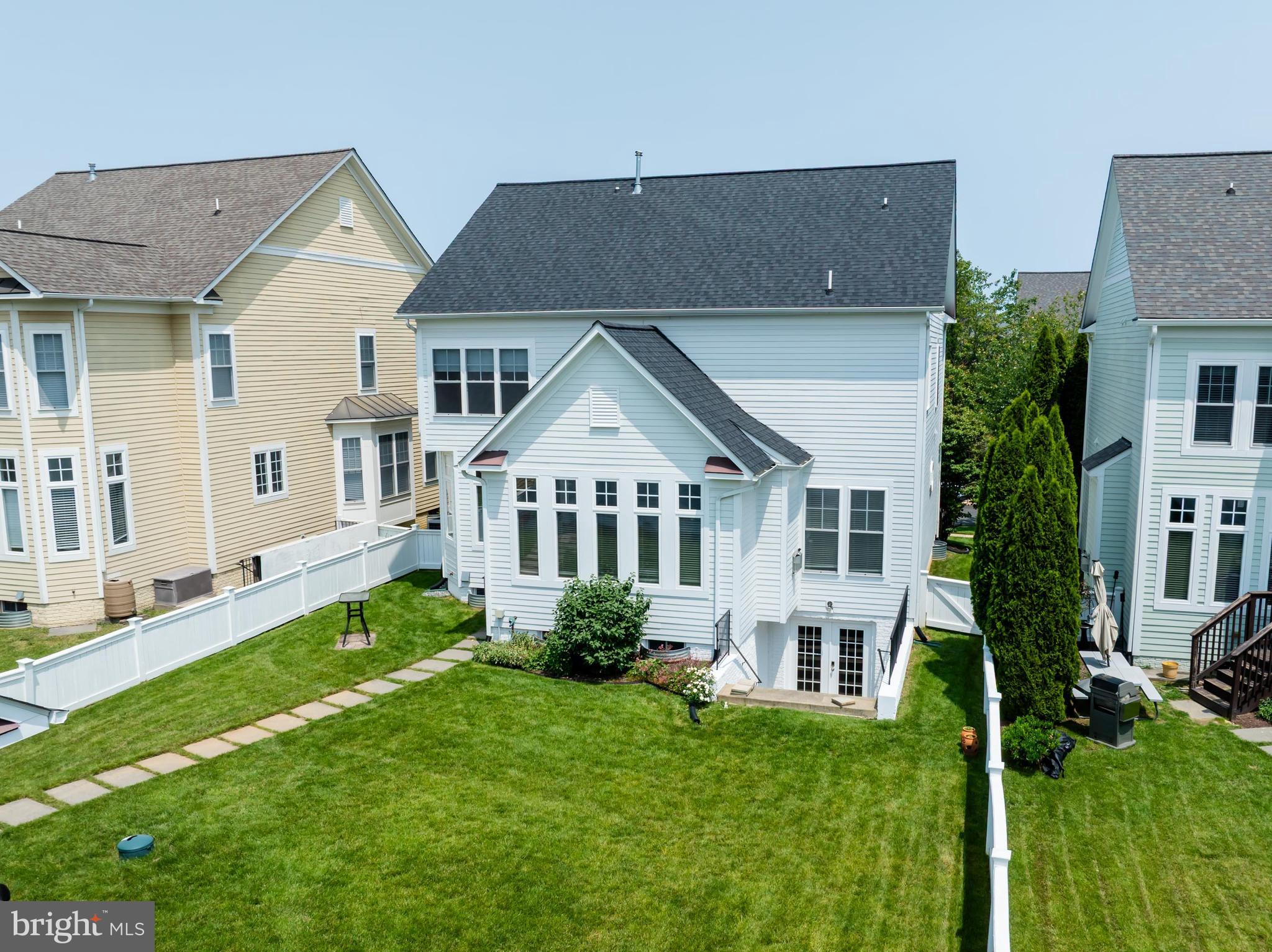 615 Kinvarra Pl